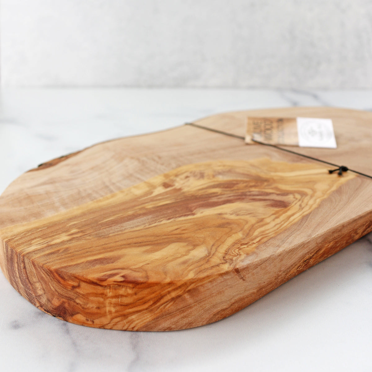 Olive Wood Cutting Board – TASTE.online