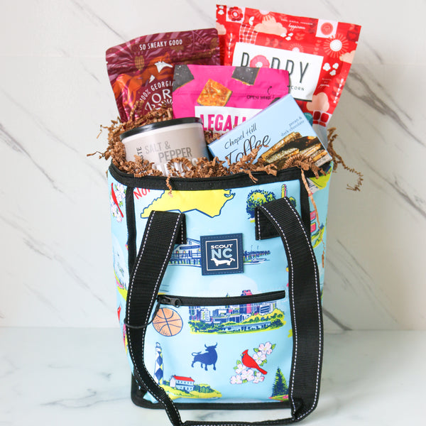 SCOUT Insulated North Carolina bag with snacks and on a white background